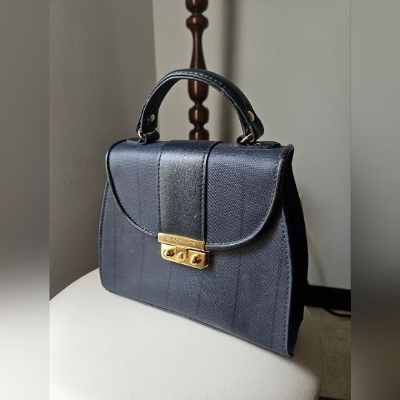 Liz Claiborne Navy Blue Structured Purse - Picture 2 of 6